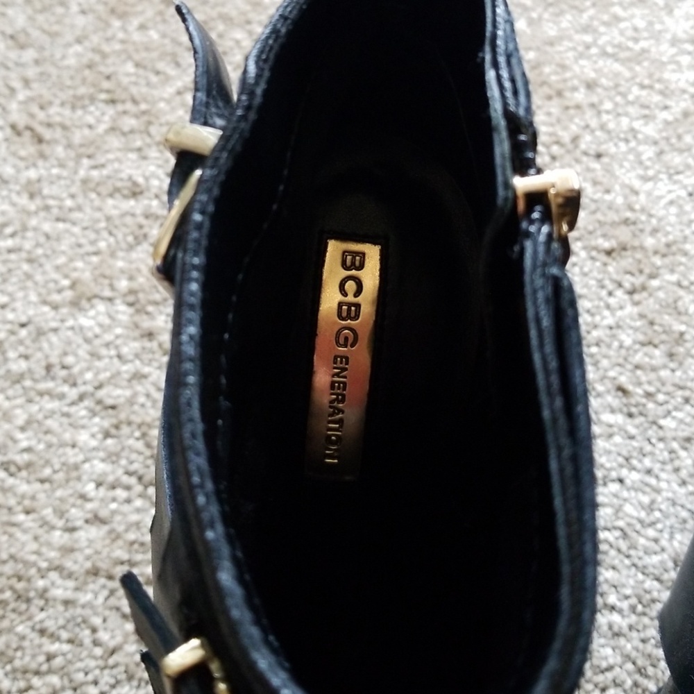 BCBG BOOTIES - Picture 3 of 7